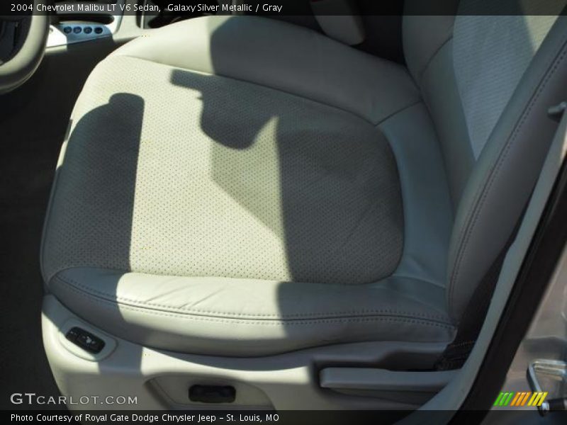 Galaxy Silver Metallic / Gray 2004 Chevrolet Malibu LT V6 Sedan