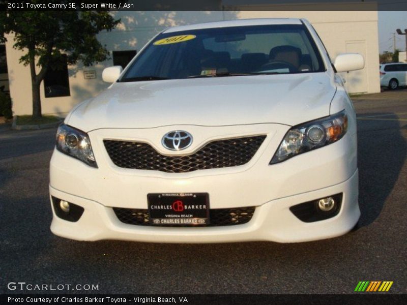 Super White / Ash 2011 Toyota Camry SE