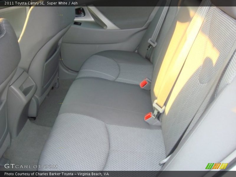 Super White / Ash 2011 Toyota Camry SE
