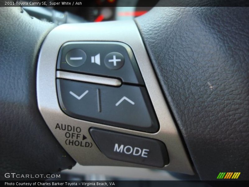 Super White / Ash 2011 Toyota Camry SE
