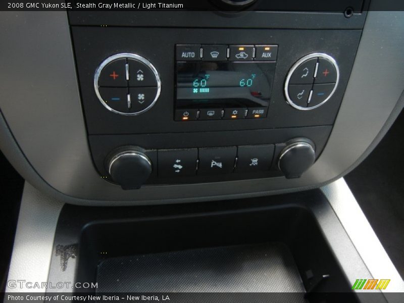 Stealth Gray Metallic / Light Titanium 2008 GMC Yukon SLE