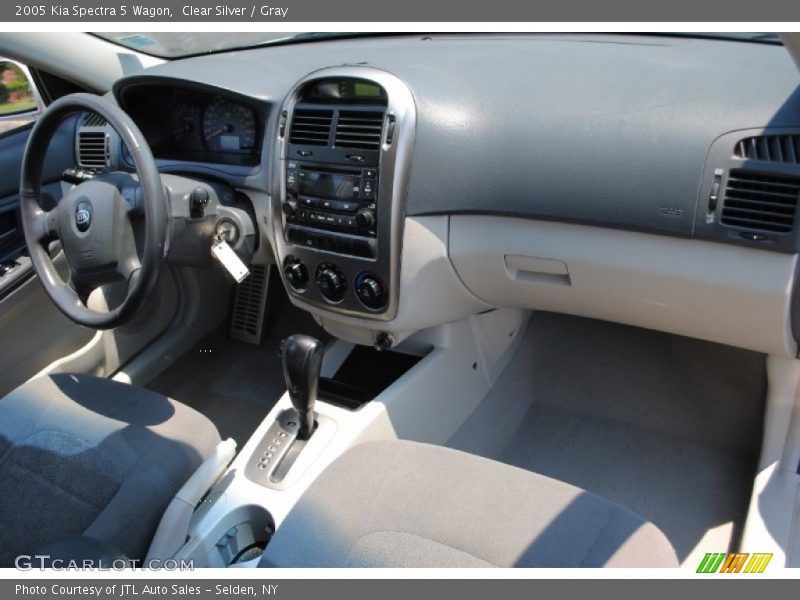 Clear Silver / Gray 2005 Kia Spectra 5 Wagon