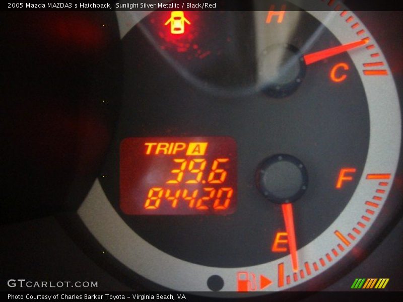 Sunlight Silver Metallic / Black/Red 2005 Mazda MAZDA3 s Hatchback