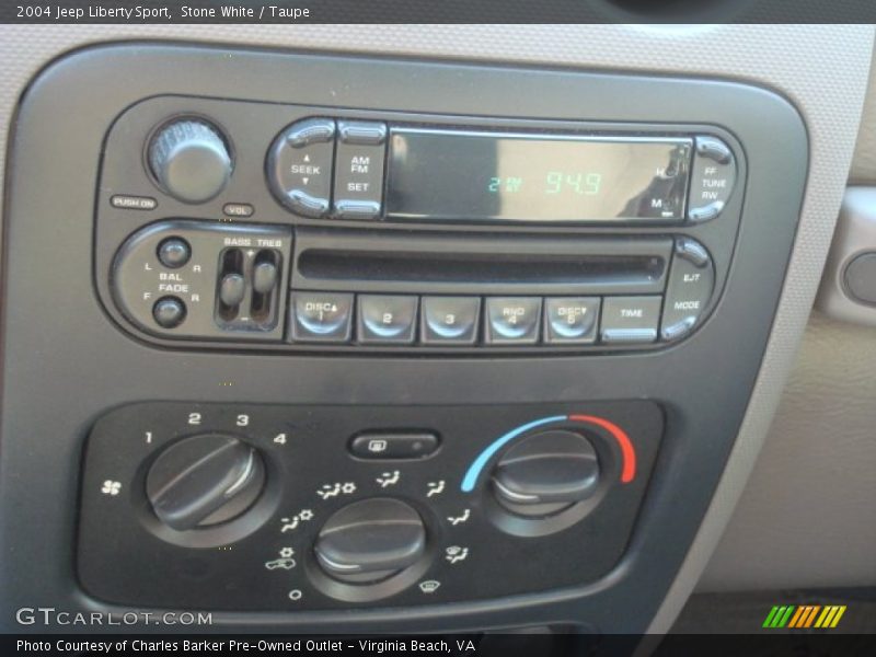 Stone White / Taupe 2004 Jeep Liberty Sport