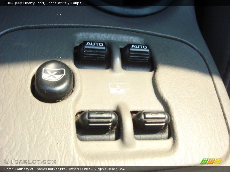 Stone White / Taupe 2004 Jeep Liberty Sport