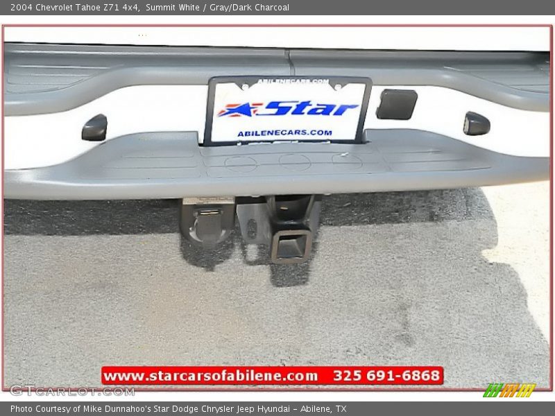 Summit White / Gray/Dark Charcoal 2004 Chevrolet Tahoe Z71 4x4