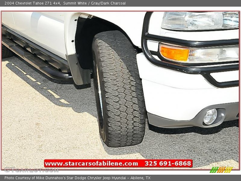 Summit White / Gray/Dark Charcoal 2004 Chevrolet Tahoe Z71 4x4