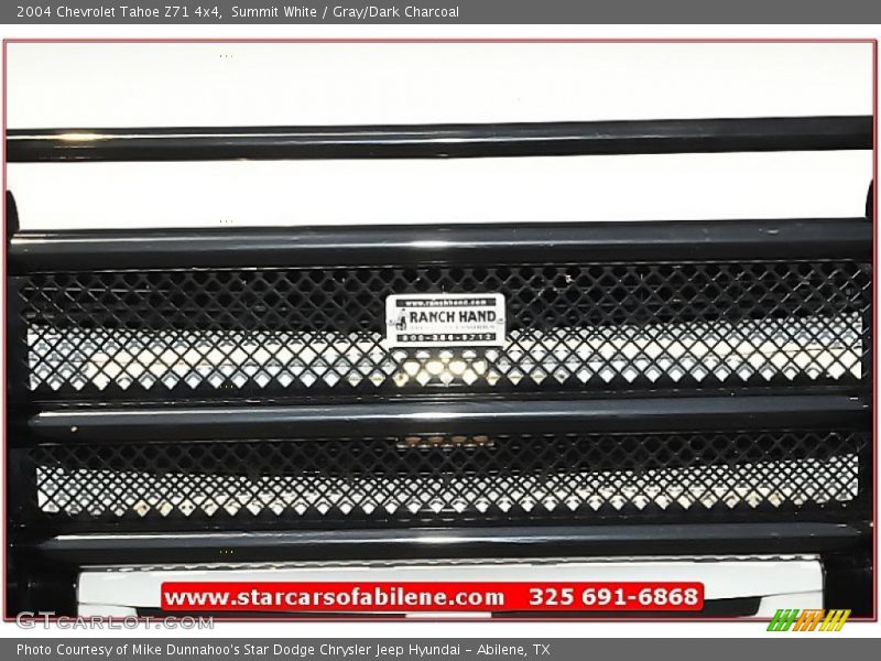 Summit White / Gray/Dark Charcoal 2004 Chevrolet Tahoe Z71 4x4