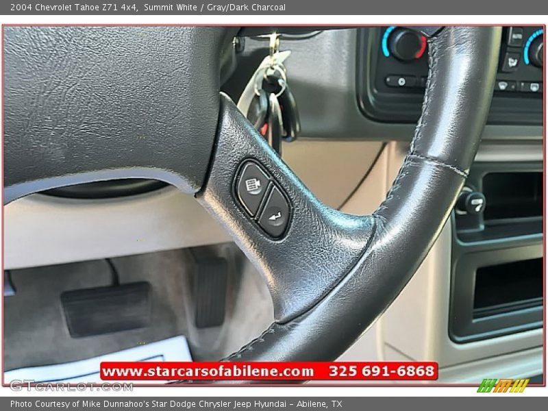 Summit White / Gray/Dark Charcoal 2004 Chevrolet Tahoe Z71 4x4