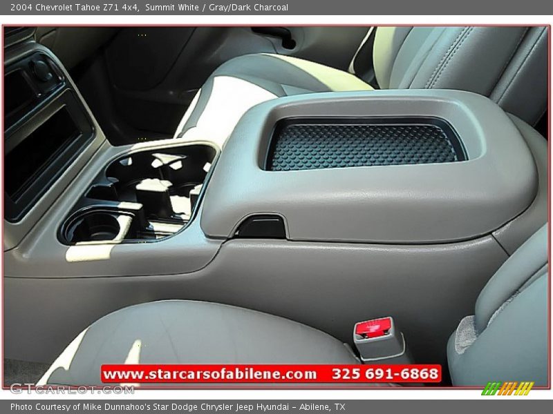 Summit White / Gray/Dark Charcoal 2004 Chevrolet Tahoe Z71 4x4