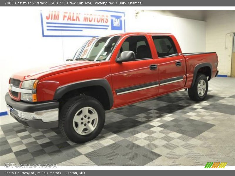 Victory Red / Dark Charcoal 2005 Chevrolet Silverado 1500 Z71 Crew Cab 4x4