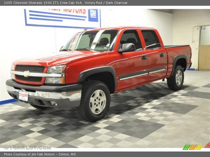 Victory Red / Dark Charcoal 2005 Chevrolet Silverado 1500 Z71 Crew Cab 4x4