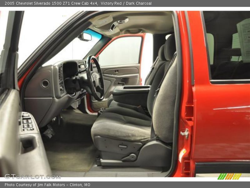 Victory Red / Dark Charcoal 2005 Chevrolet Silverado 1500 Z71 Crew Cab 4x4