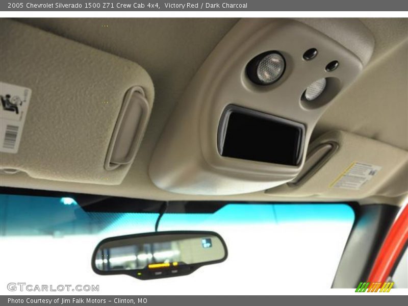 Victory Red / Dark Charcoal 2005 Chevrolet Silverado 1500 Z71 Crew Cab 4x4