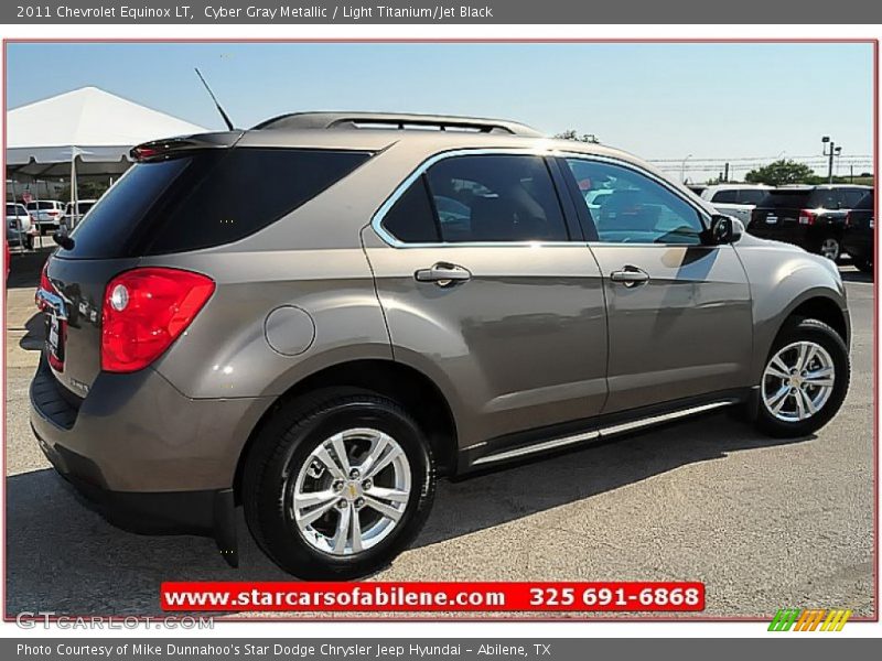 Cyber Gray Metallic / Light Titanium/Jet Black 2011 Chevrolet Equinox LT