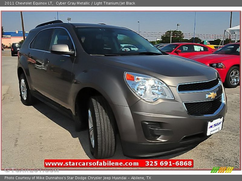 Cyber Gray Metallic / Light Titanium/Jet Black 2011 Chevrolet Equinox LT