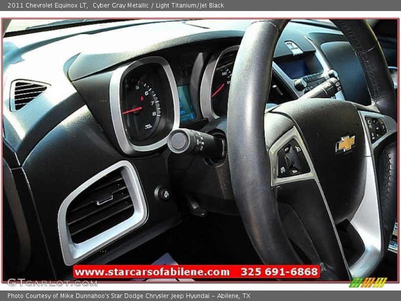 Cyber Gray Metallic / Light Titanium/Jet Black 2011 Chevrolet Equinox LT