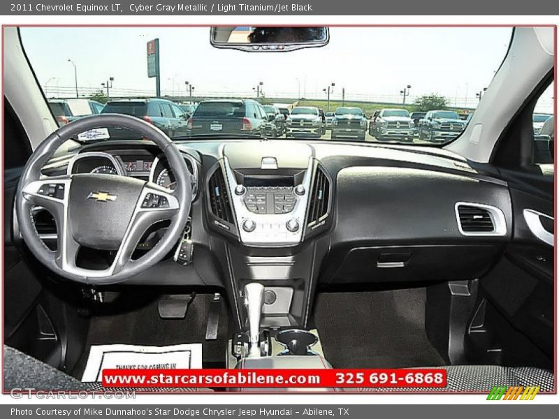 Cyber Gray Metallic / Light Titanium/Jet Black 2011 Chevrolet Equinox LT