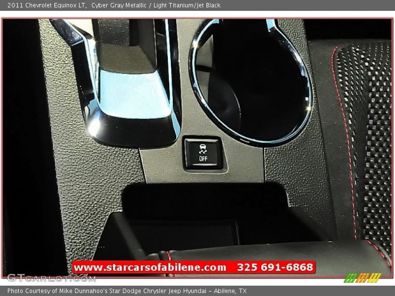 Cyber Gray Metallic / Light Titanium/Jet Black 2011 Chevrolet Equinox LT