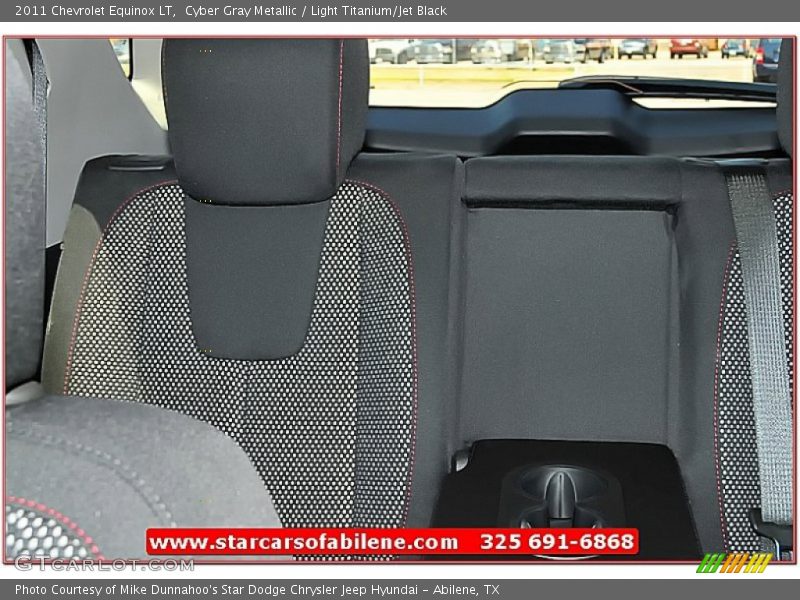 Cyber Gray Metallic / Light Titanium/Jet Black 2011 Chevrolet Equinox LT