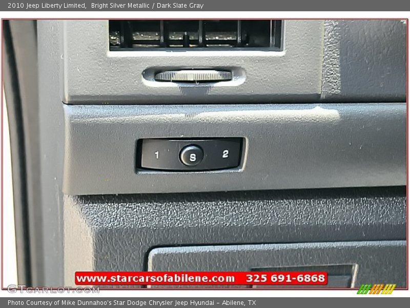 Bright Silver Metallic / Dark Slate Gray 2010 Jeep Liberty Limited