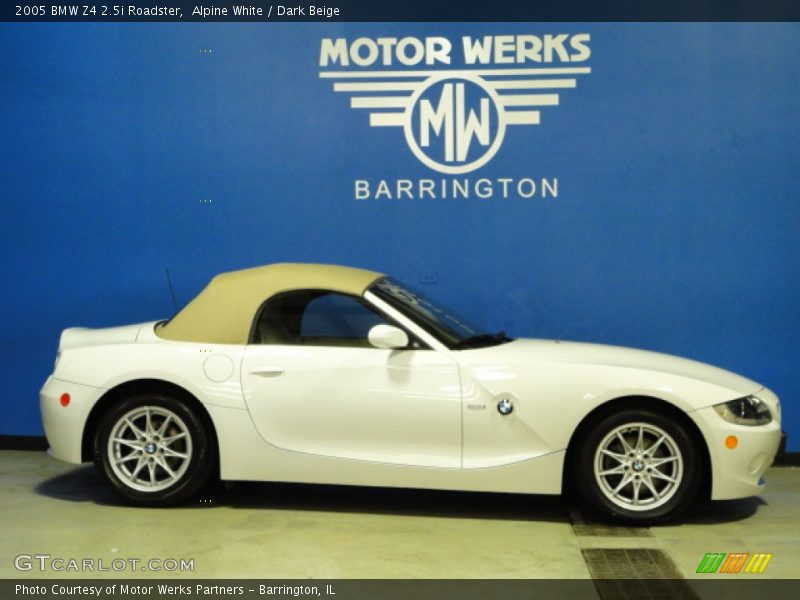 Alpine White / Dark Beige 2005 BMW Z4 2.5i Roadster