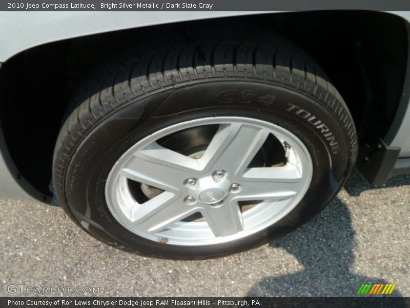 Bright Silver Metallic / Dark Slate Gray 2010 Jeep Compass Latitude