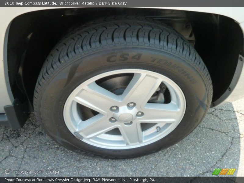 Bright Silver Metallic / Dark Slate Gray 2010 Jeep Compass Latitude