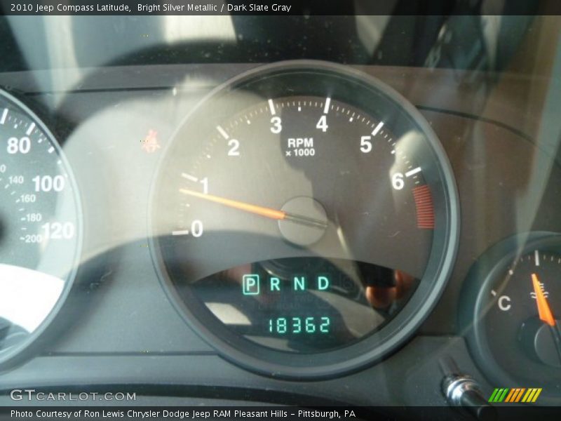 Bright Silver Metallic / Dark Slate Gray 2010 Jeep Compass Latitude