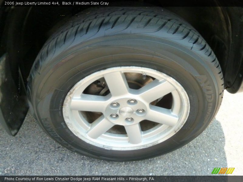 Black / Medium Slate Gray 2006 Jeep Liberty Limited 4x4