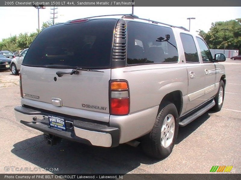 Sandstone Metallic / Tan/Neutral 2005 Chevrolet Suburban 1500 LT 4x4