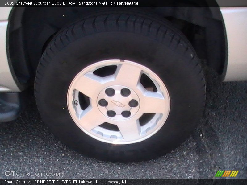 Sandstone Metallic / Tan/Neutral 2005 Chevrolet Suburban 1500 LT 4x4