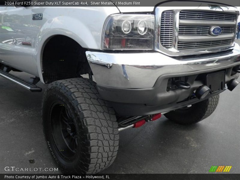 Silver Metallic / Medium Flint 2004 Ford F250 Super Duty XLT SuperCab 4x4
