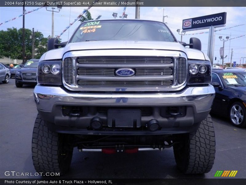 Silver Metallic / Medium Flint 2004 Ford F250 Super Duty XLT SuperCab 4x4