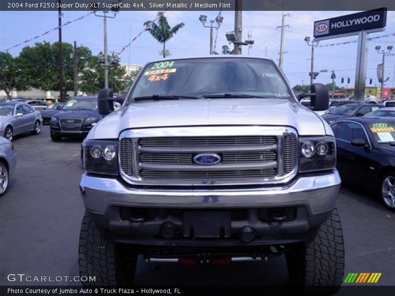 Silver Metallic / Medium Flint 2004 Ford F250 Super Duty XLT SuperCab 4x4