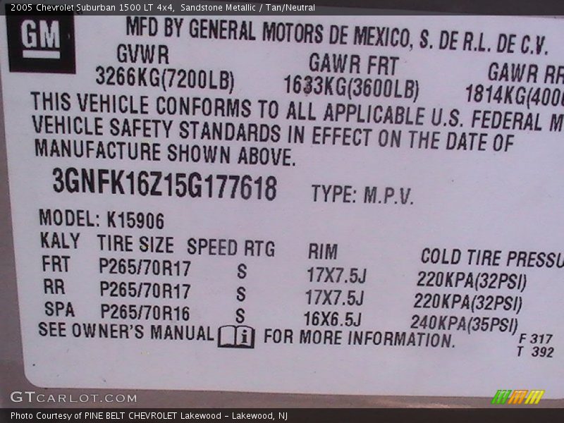 Sandstone Metallic / Tan/Neutral 2005 Chevrolet Suburban 1500 LT 4x4