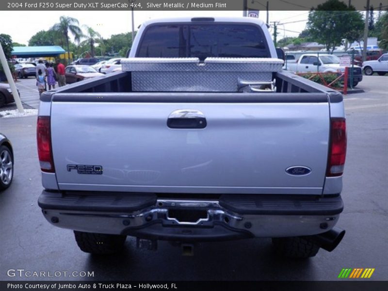 Silver Metallic / Medium Flint 2004 Ford F250 Super Duty XLT SuperCab 4x4
