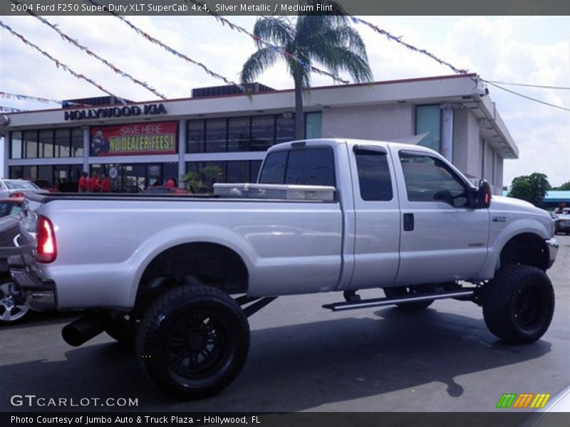 Silver Metallic / Medium Flint 2004 Ford F250 Super Duty XLT SuperCab 4x4