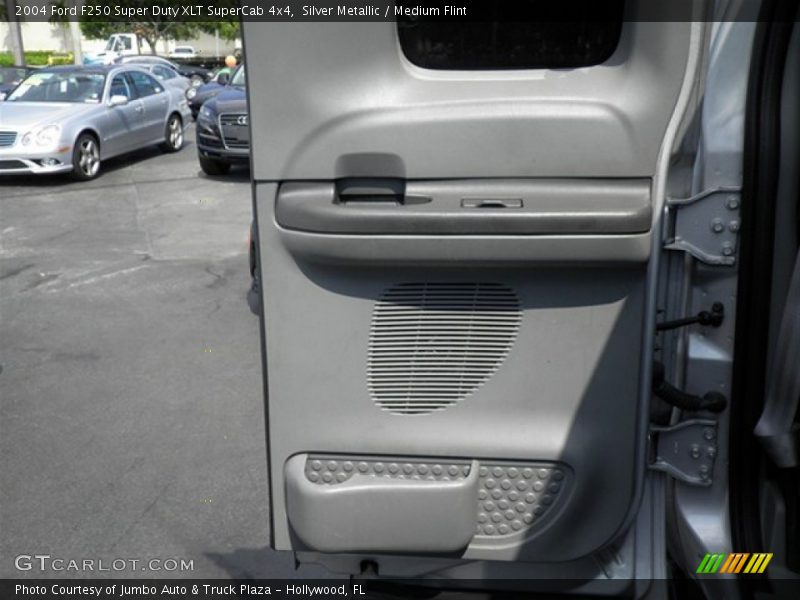 Silver Metallic / Medium Flint 2004 Ford F250 Super Duty XLT SuperCab 4x4