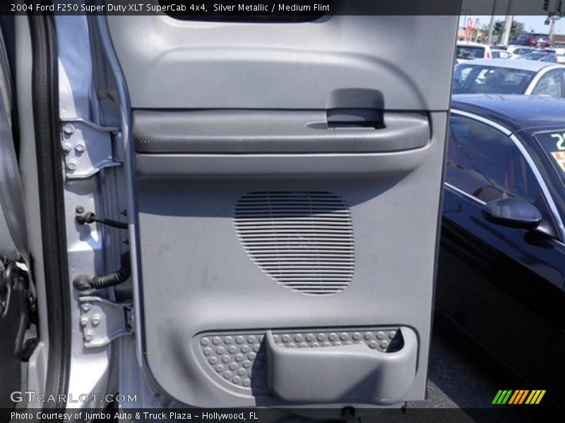Silver Metallic / Medium Flint 2004 Ford F250 Super Duty XLT SuperCab 4x4