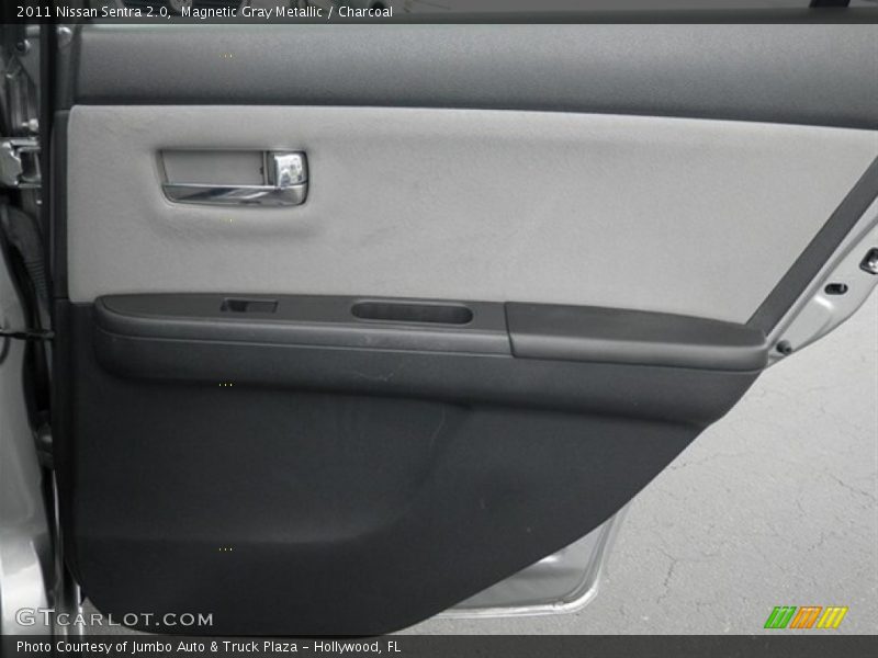 Magnetic Gray Metallic / Charcoal 2011 Nissan Sentra 2.0