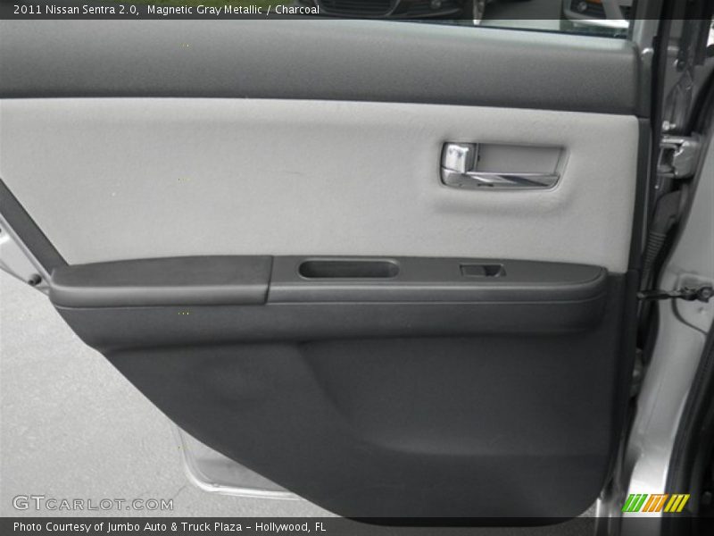 Magnetic Gray Metallic / Charcoal 2011 Nissan Sentra 2.0