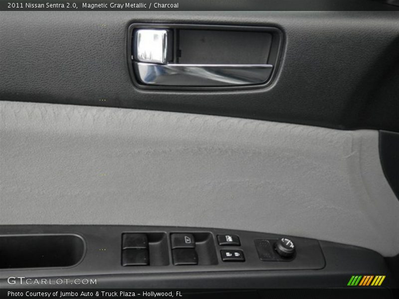 Magnetic Gray Metallic / Charcoal 2011 Nissan Sentra 2.0