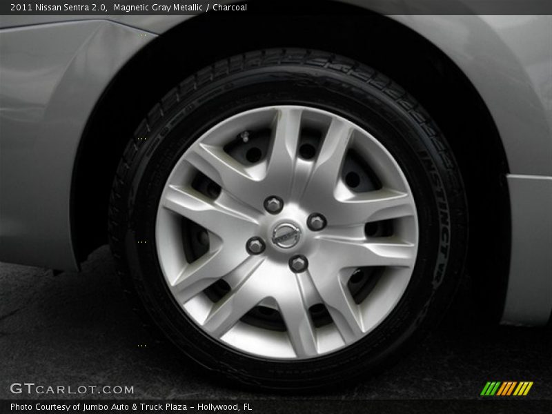 Magnetic Gray Metallic / Charcoal 2011 Nissan Sentra 2.0