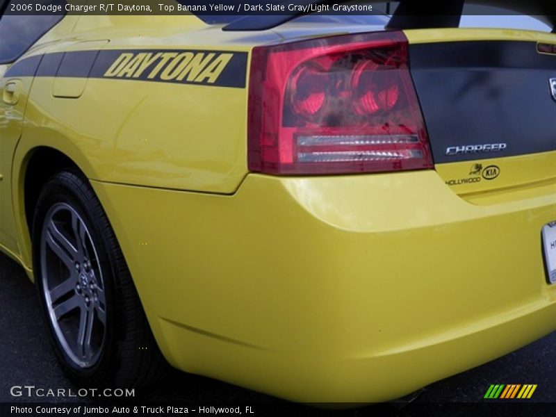  2006 Charger R/T Daytona Logo