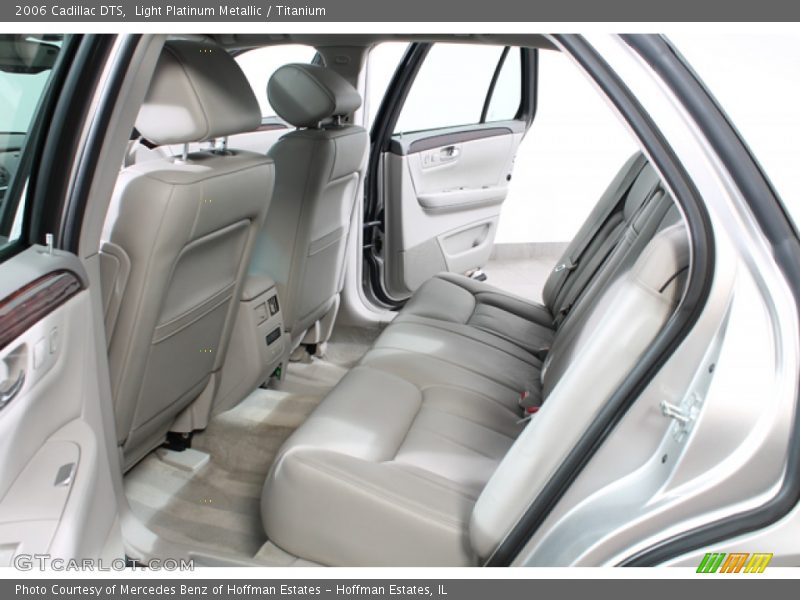 Light Platinum Metallic / Titanium 2006 Cadillac DTS