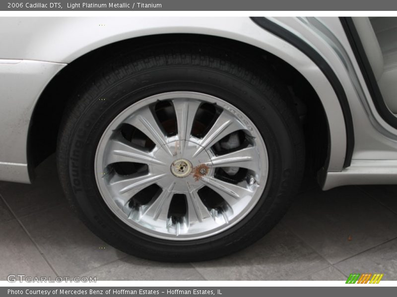 Light Platinum Metallic / Titanium 2006 Cadillac DTS