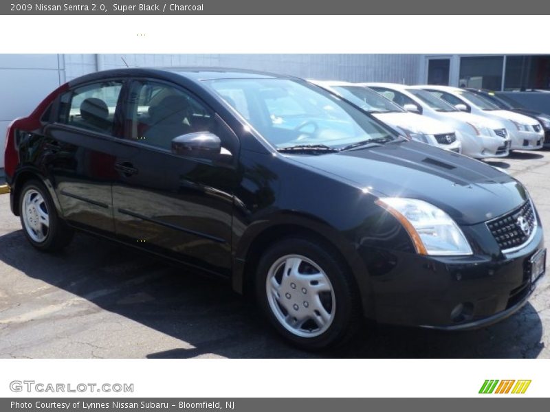 Super Black / Charcoal 2009 Nissan Sentra 2.0