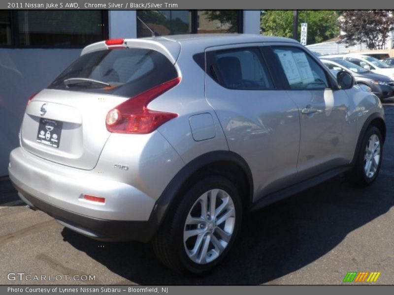 Chrome Silver / Black/Silver Trim 2011 Nissan Juke S AWD