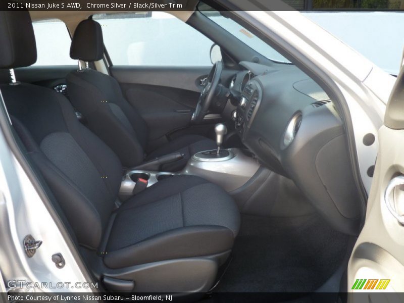 Chrome Silver / Black/Silver Trim 2011 Nissan Juke S AWD